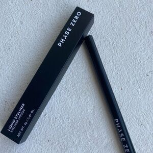 Phase zero liquid eyeliner-black